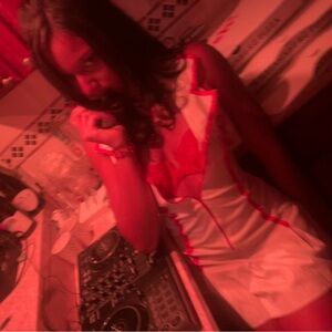 Meet your Posher, Nina